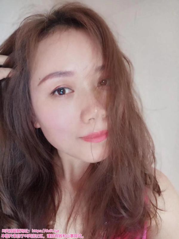 蜀都花园妹子佳佳
