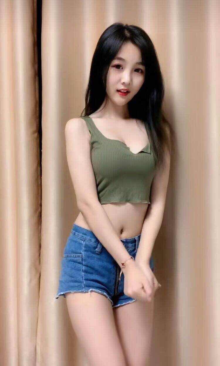 成都【2019年11月】成都—青羊区大胸可爱兼职女