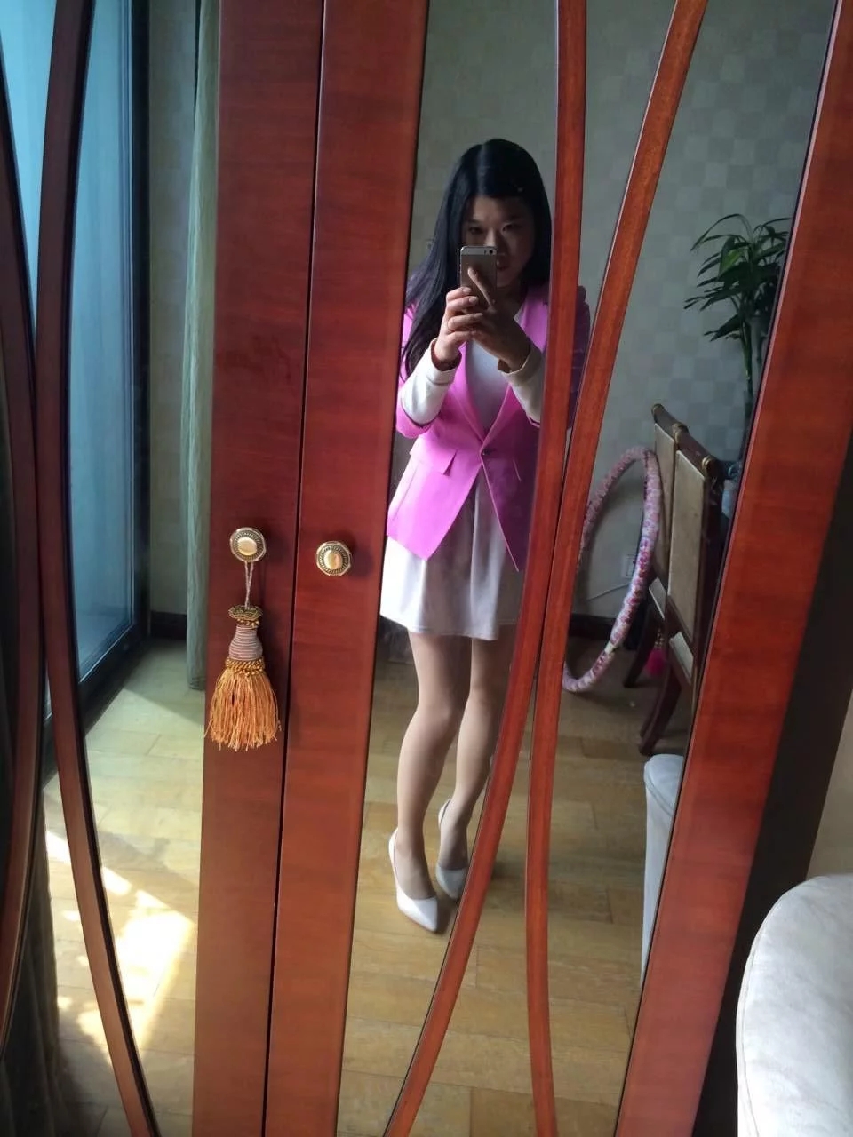 成都文殊院附近长腿妹子