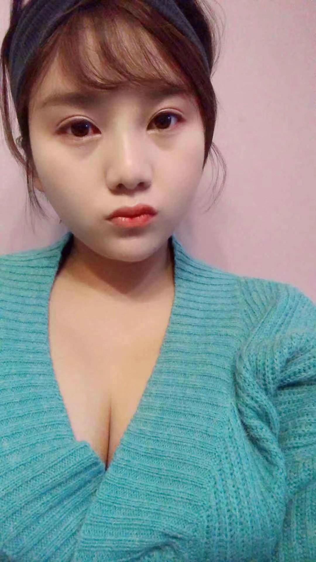 【2019年12月】成都红星桥肉感十足妹妹