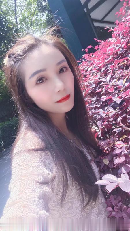 贼骚轻熟女