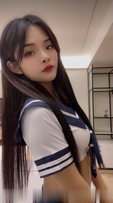 风骚制服小妹