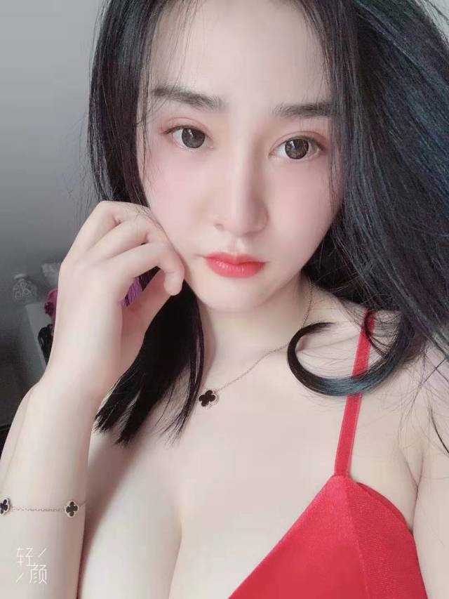 锦江区：颜值系大奶妙龄骚女，水多粉嫩
