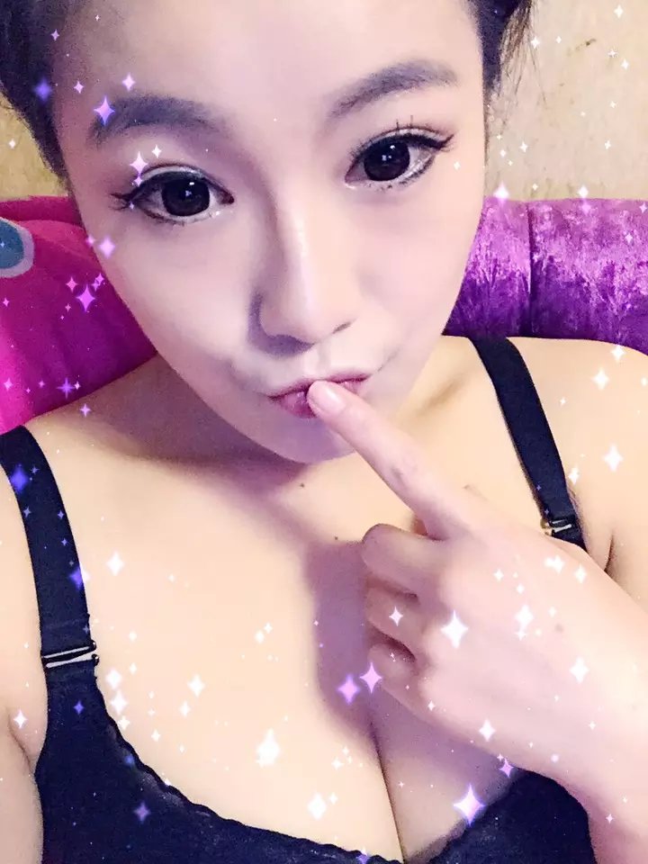 青春时尚的安玻儿