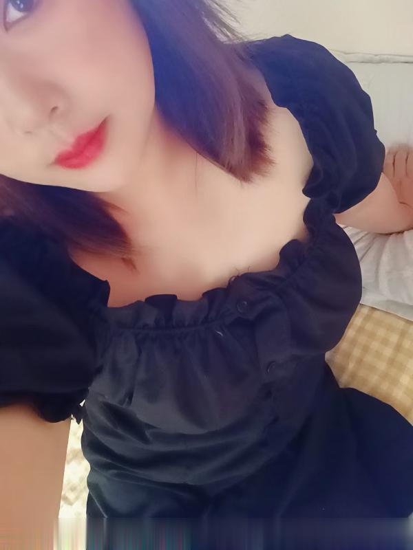 温柔丰满的小姐姐