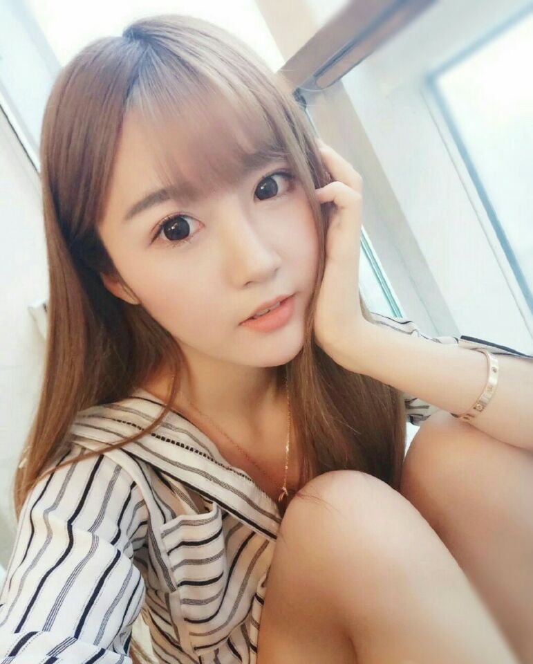 约炮高端学生妹，全程享受，巴适！！
