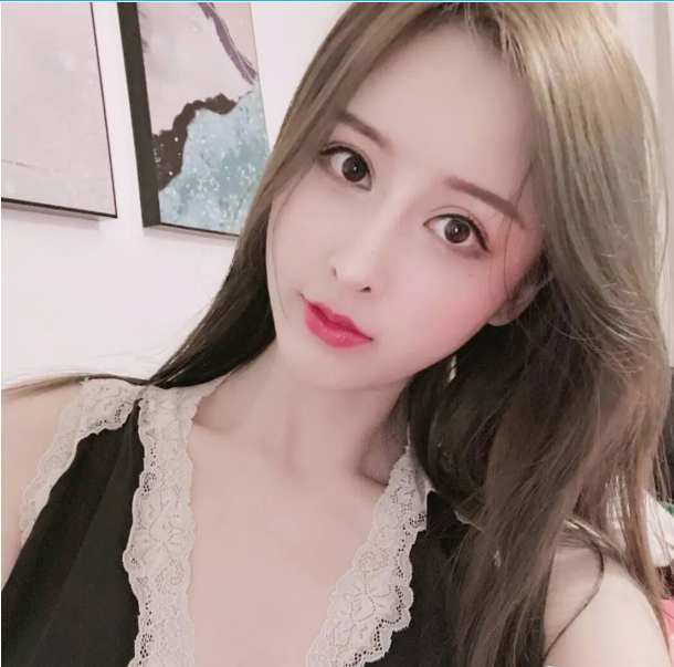 温江区小玲：下海新妹子，身材颜值不错，服务还周到