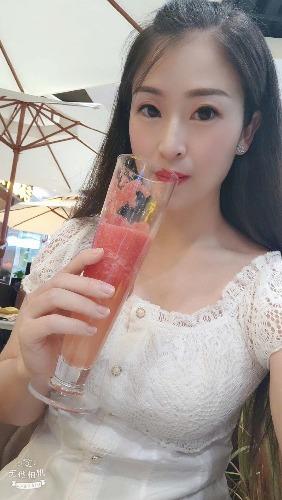 [成都]2020年9月4神仙树蜜儿感觉真人比照片颜值更高一些