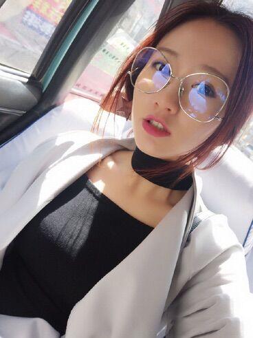 [成都]2020年9月7日刷附近的人刷到的嫩妹，看着像冰冷女神叫起来浪的要死