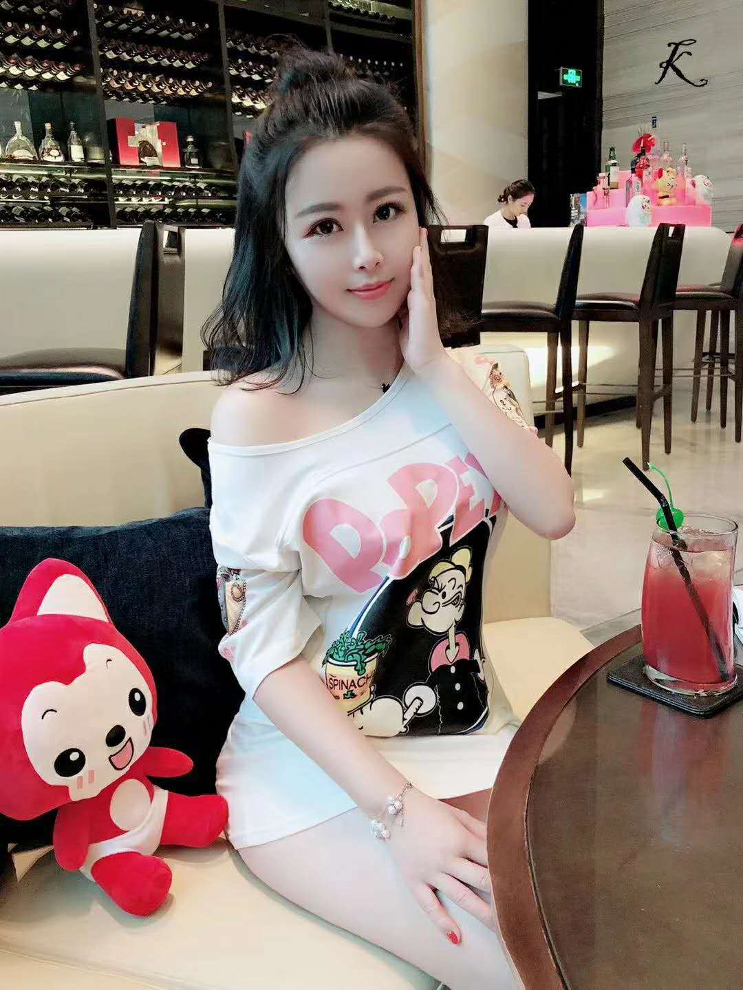 锦江悦悦：真实颜值，长腿细腰波波挺，口和不错服务棒