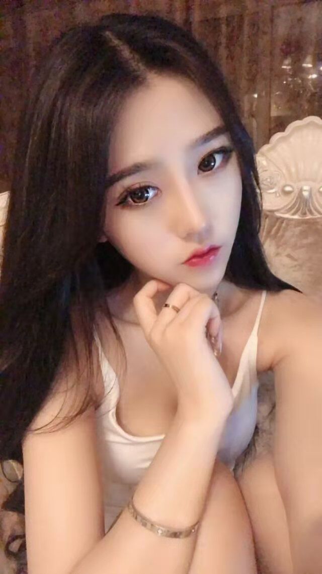 金牛区溪瑶：身材火爆年龄小，口活舒爽咪咪大