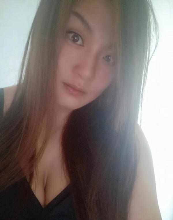 眼神撩人的中项妹子