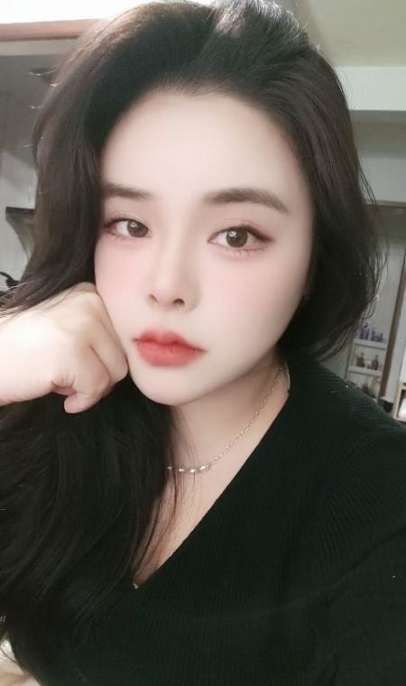 大E美女