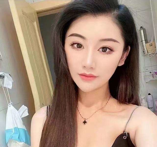 美丽少妇