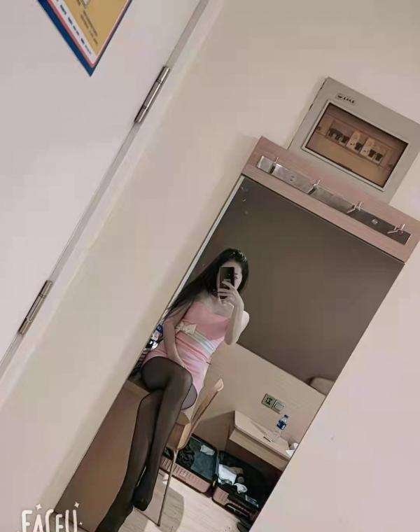 青羊区长腿小姐姐
