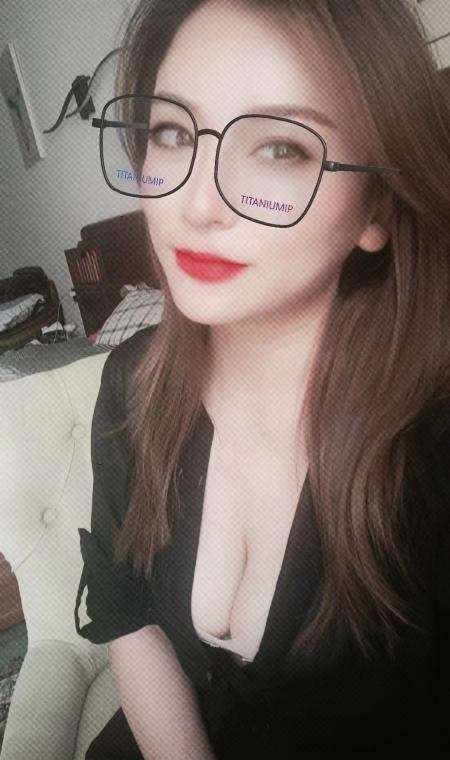武侯大胸欲女