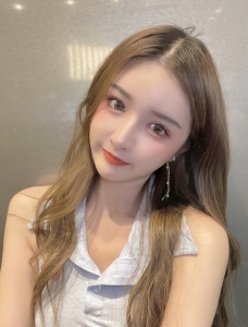 在校学妹床上的小妖精爽歪歪