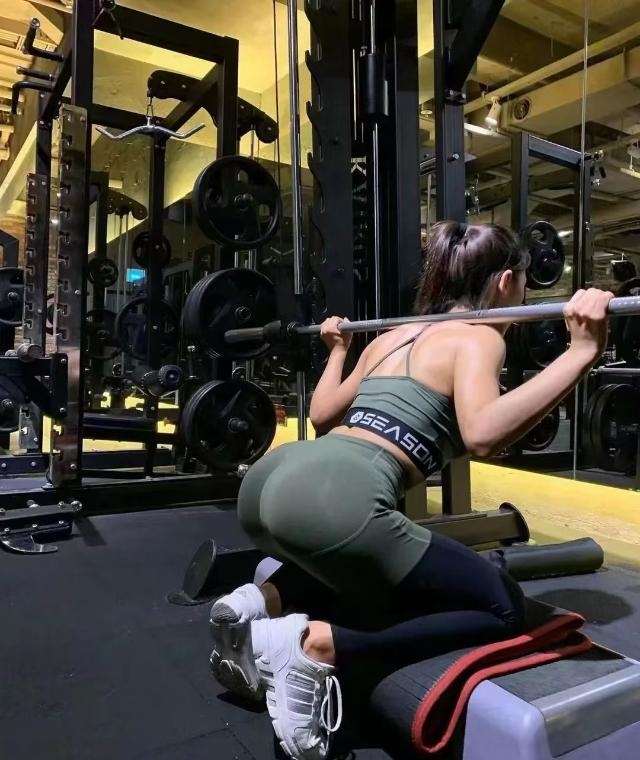 成都健身小姐姐