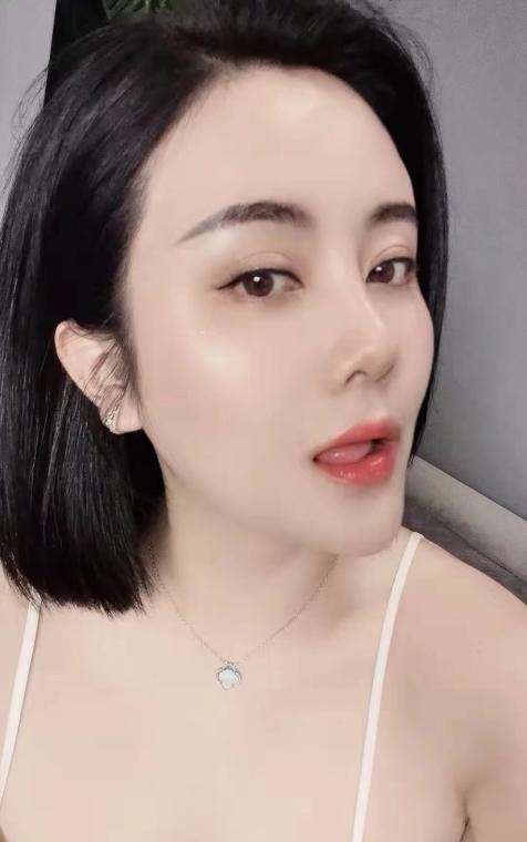巨乳子汐
