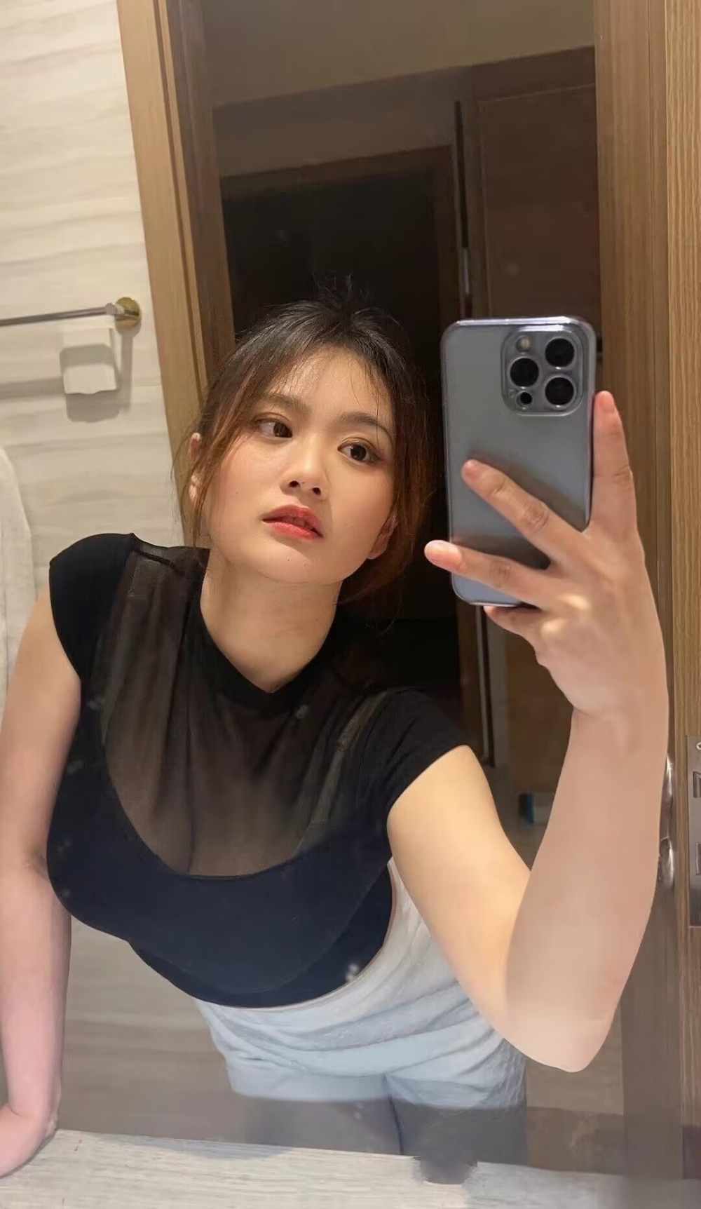 南明区说插进去就别想出来的骚妹子