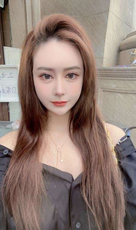 济宁大胸颜值女朵朵