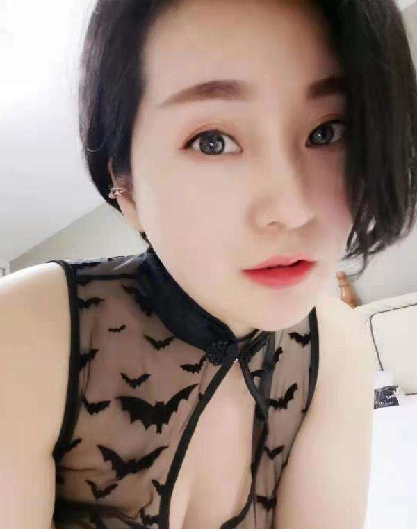 肤白温柔的熟女